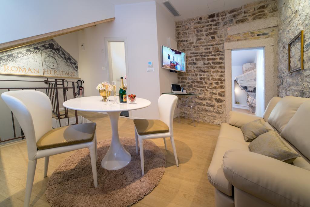 Apartment Roman Heritage Сплит Номер фото